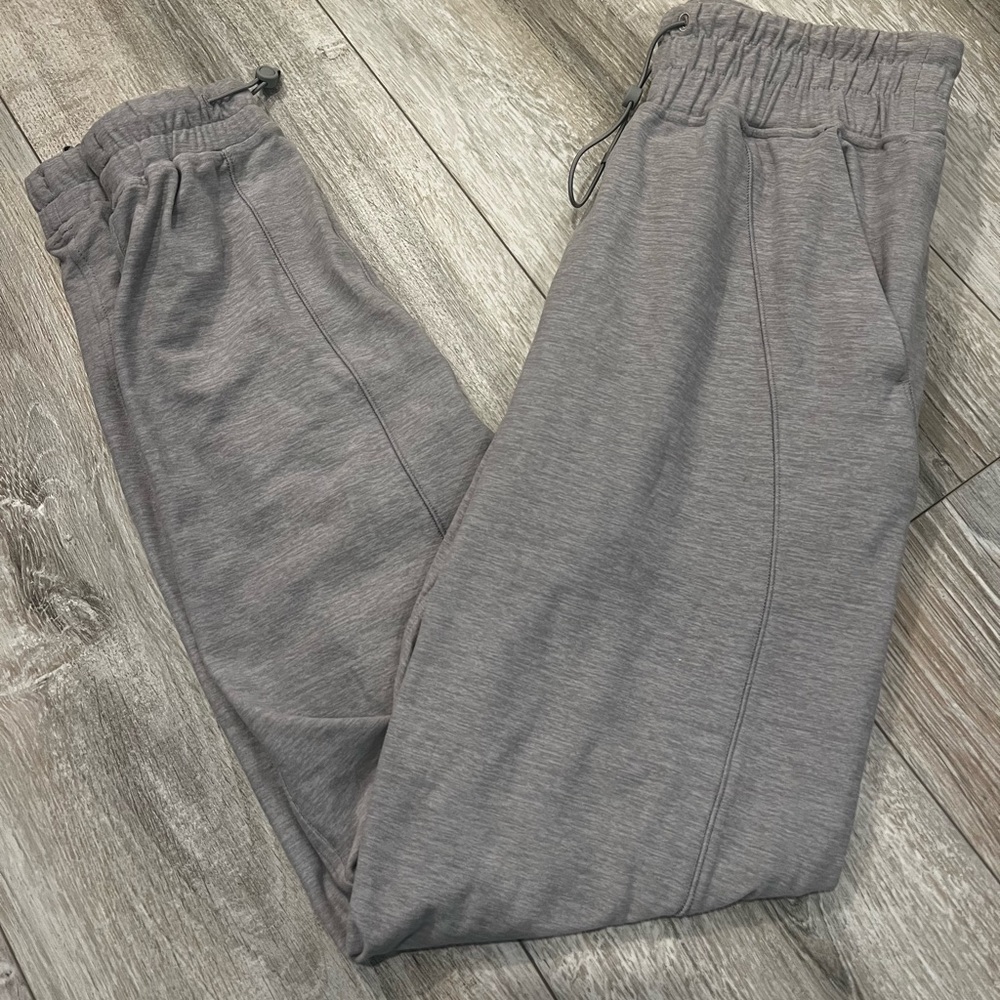 Lululemon joggers